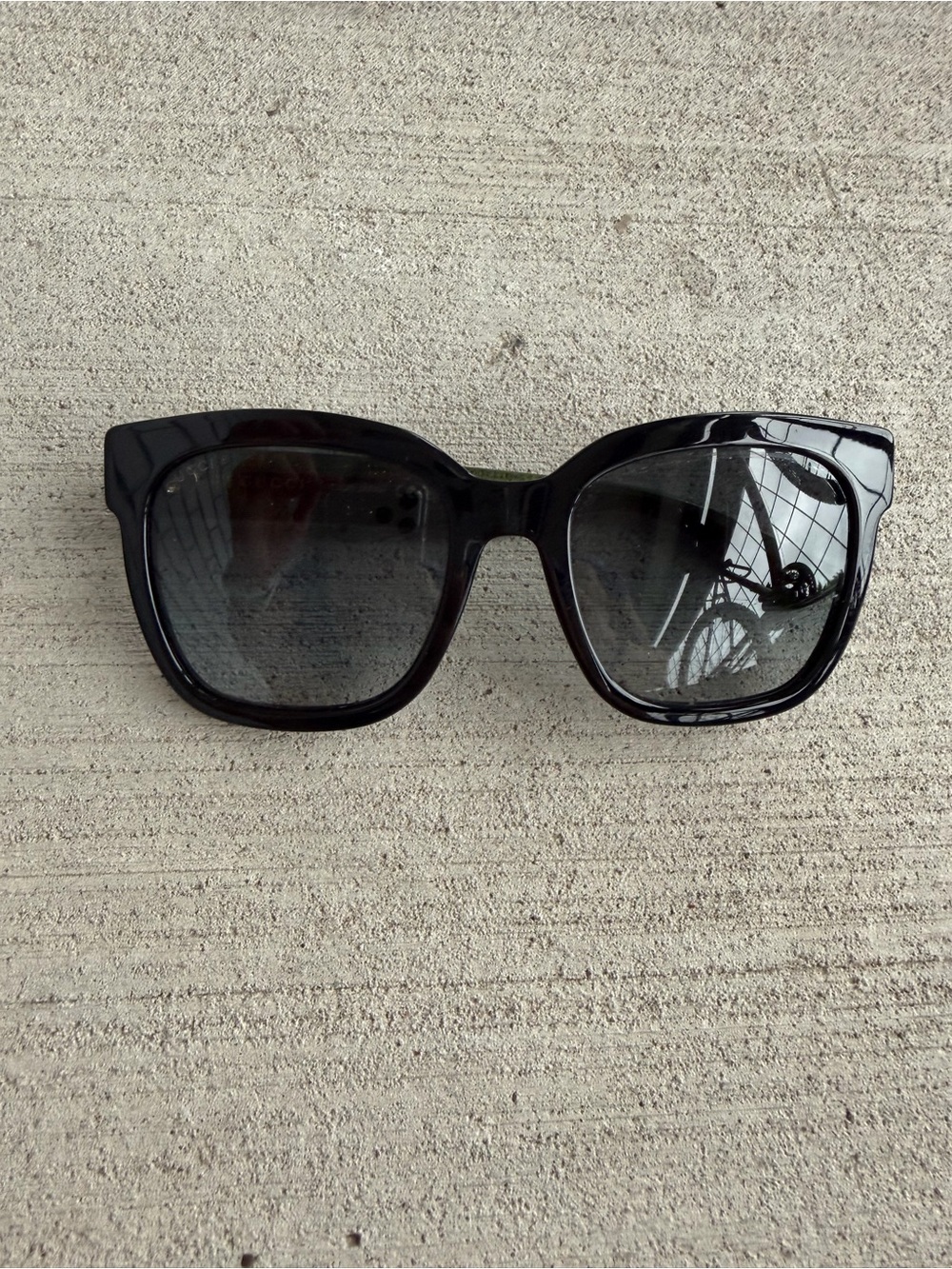 Gucci GG0036S 002 54 Black Sunglasses Parts Repair Missing Temple Made In Japan